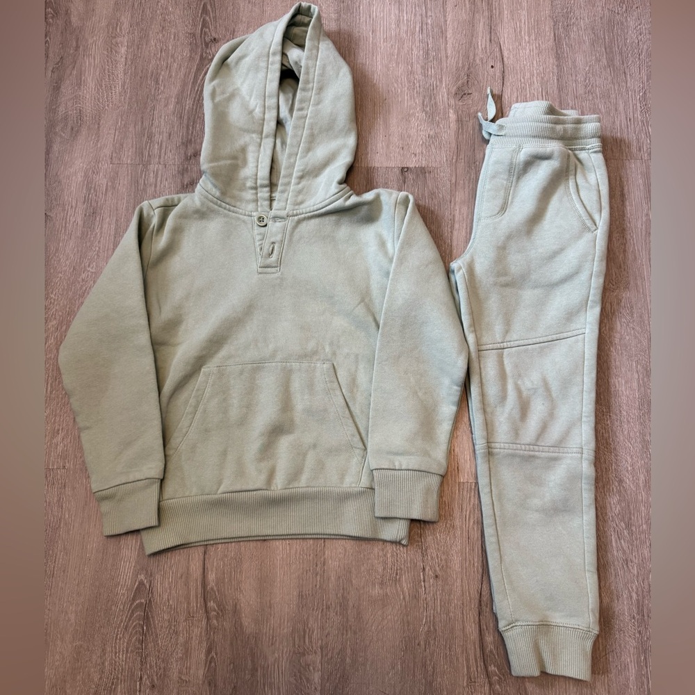 Tucker + Tate Kids' Frozen Green Hoodie and Jogger Set